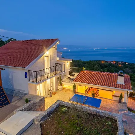 別荘 4 Bedroom Pet Friendly In Poljane