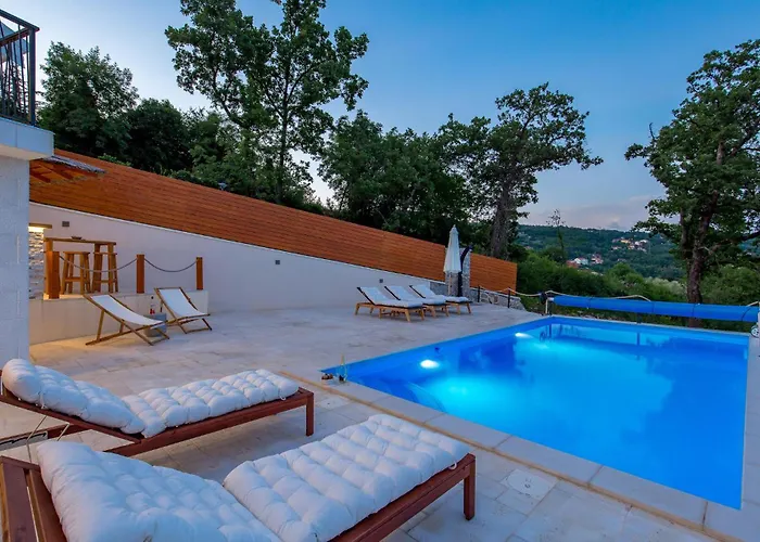 4 Bedroom Stunning In * Poljane