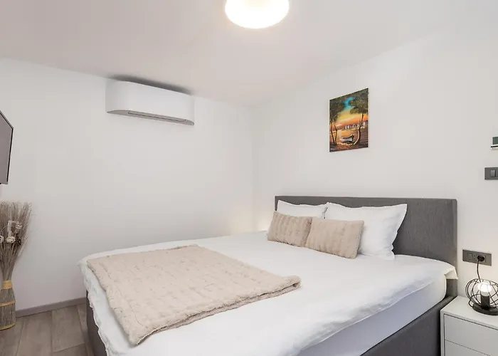 4 Bedroom Stunning In *