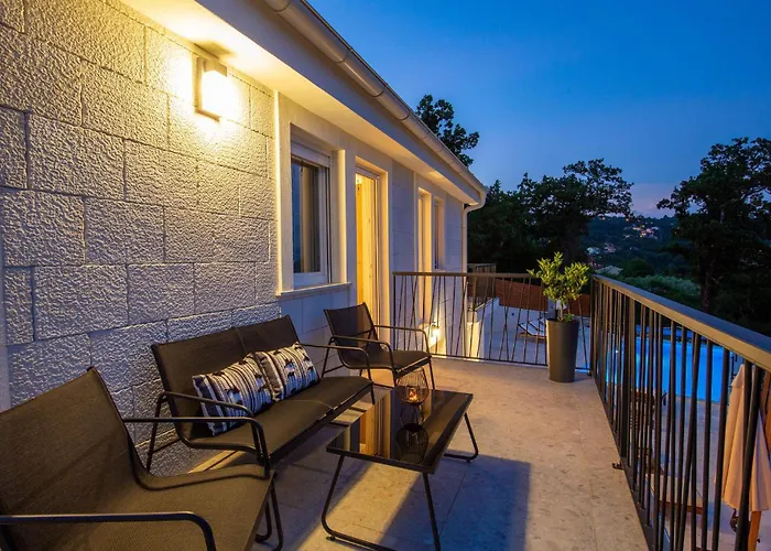 4 Bedroom Stunning In * Poljane