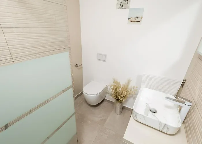 4 Bedroom Stunning In Poljane